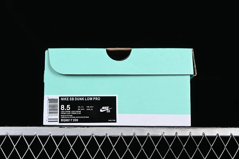 All categories Nk SB Dunk series Nk SB Dunk Low low-top sneakers Nk Dunk Low SB Pro Blue and white dunk series low-top casual sports skateboard shoes BQ6817-200